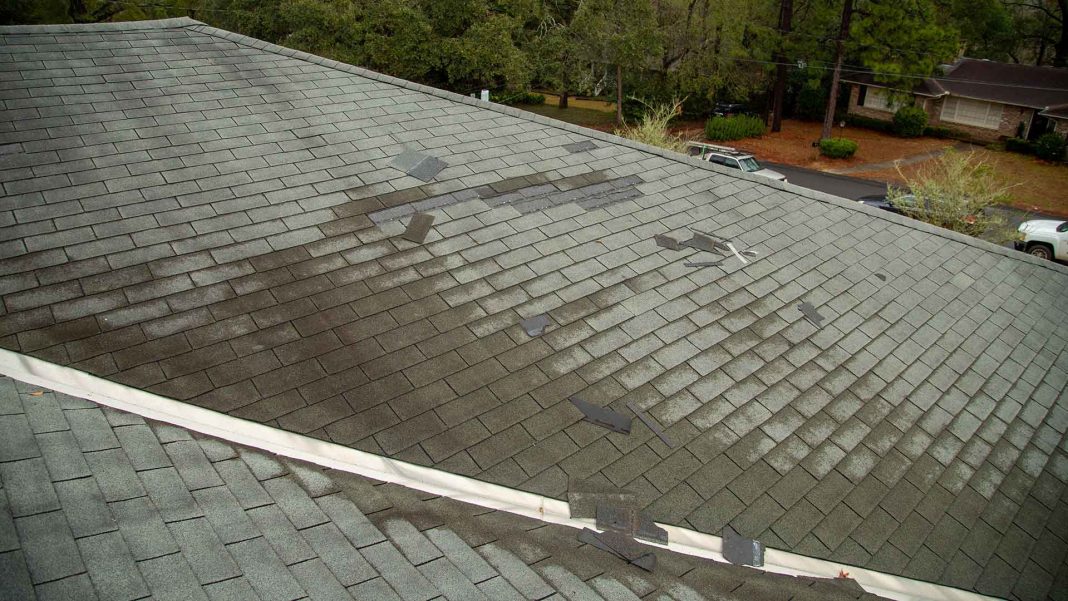 How to Remove and Prevent Black Algae Stains on Asphalt Shingle Roofs