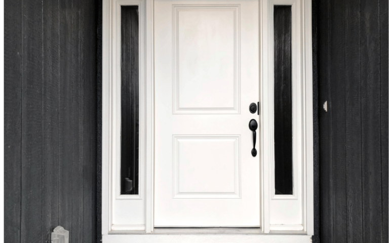 7 Farmhouse Door Trim Design Ideas